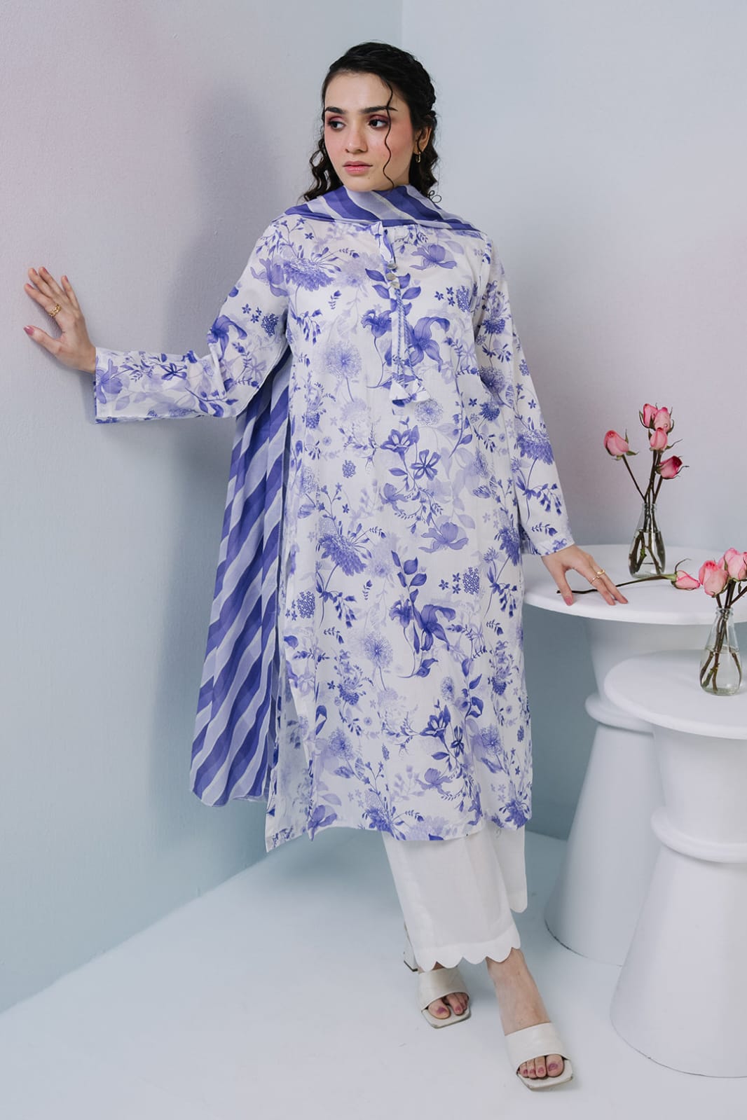 Zellbury 2-Piece Printed Lawn Shirt & Dupatta - Blue & White view 5
