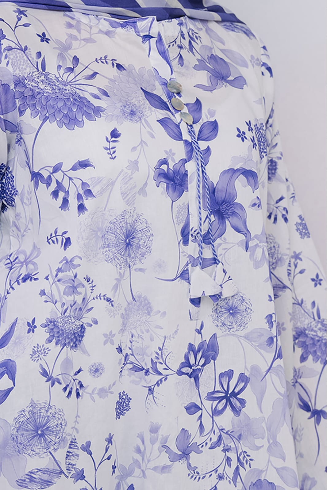 Zellbury 2-Piece Printed Lawn Shirt & Dupatta - Blue & White view 3